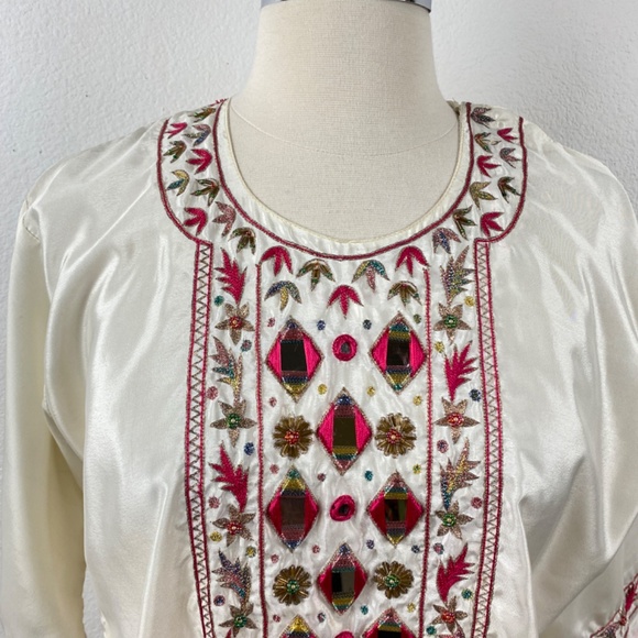 Vintage Ethnic White Embroidered Tunic Medium Mirrors Poly Boho Festival Party - Picture 2 of 9